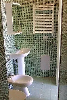 Lindo Bed & Breakfast 3*