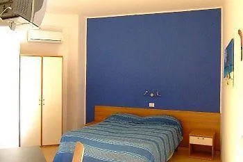 Lindo Bed & Breakfast 3*